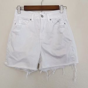 AE CUTOFF SHORTS